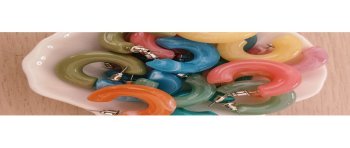 Pendientes de colores, aros de resina super originales, los pendientes de moda esta temporada