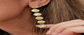 Pendientes Dorados Martillados Largos Happy Uky