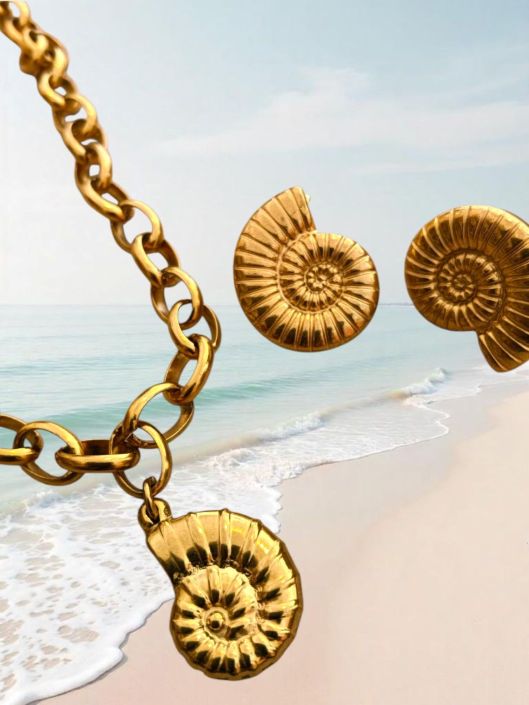 Collares y pendientes conchas verano 2026